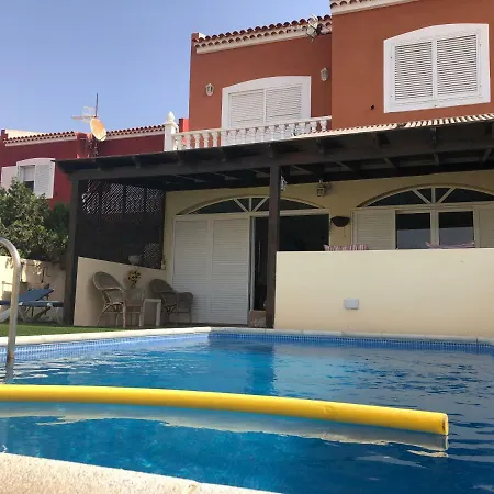 100mt To The Beach Marilu, Oceanview 5 Bedrooms And Private Pool